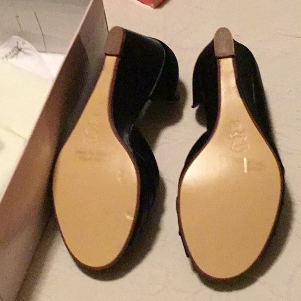 Shoes - Picture 3 of 3